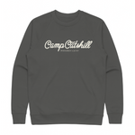 Sudadera con cuello redondo con el texto "Camp Catskill"