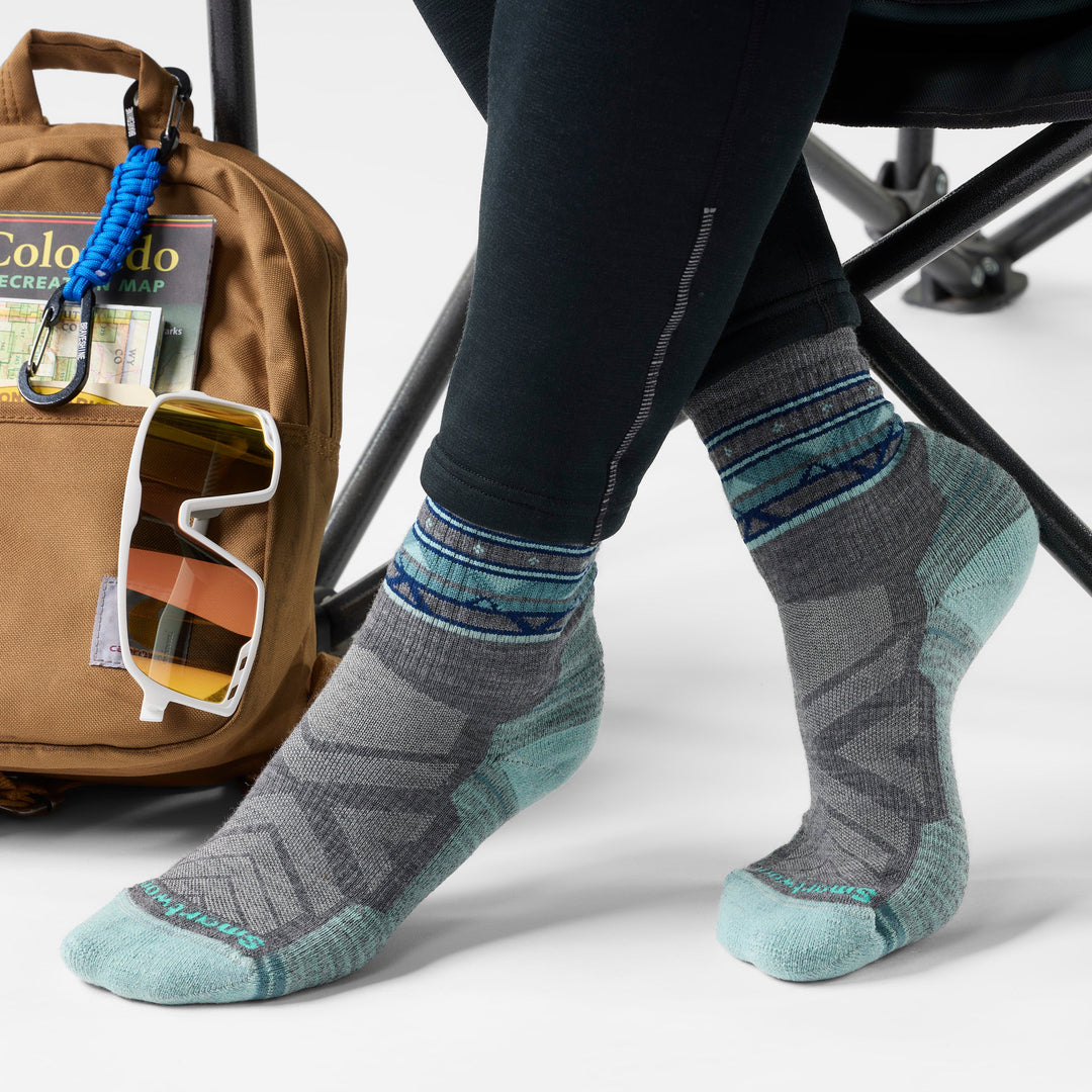 Women's Hike Light Cushion Zig Zag Valley Mid Crew Socks - Medium Gray