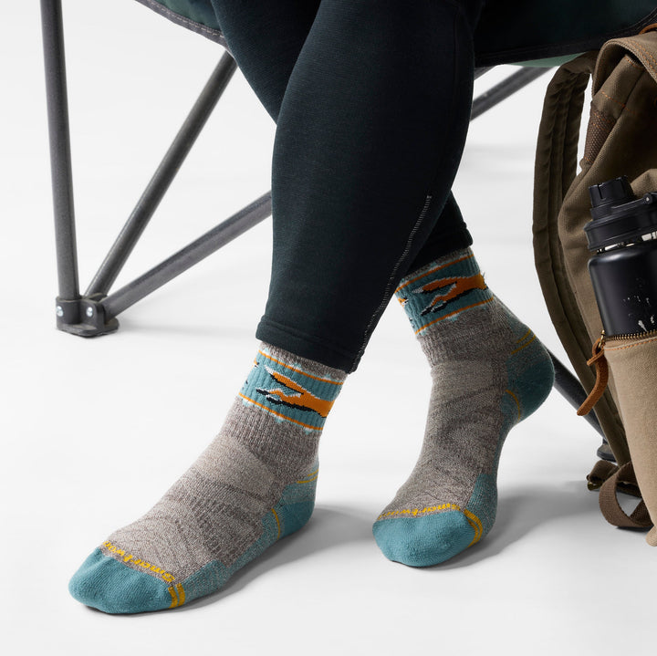 Women's Hike Light Cushion Fox Meadow Mid Crew Socks - Taupe-Natural Marl