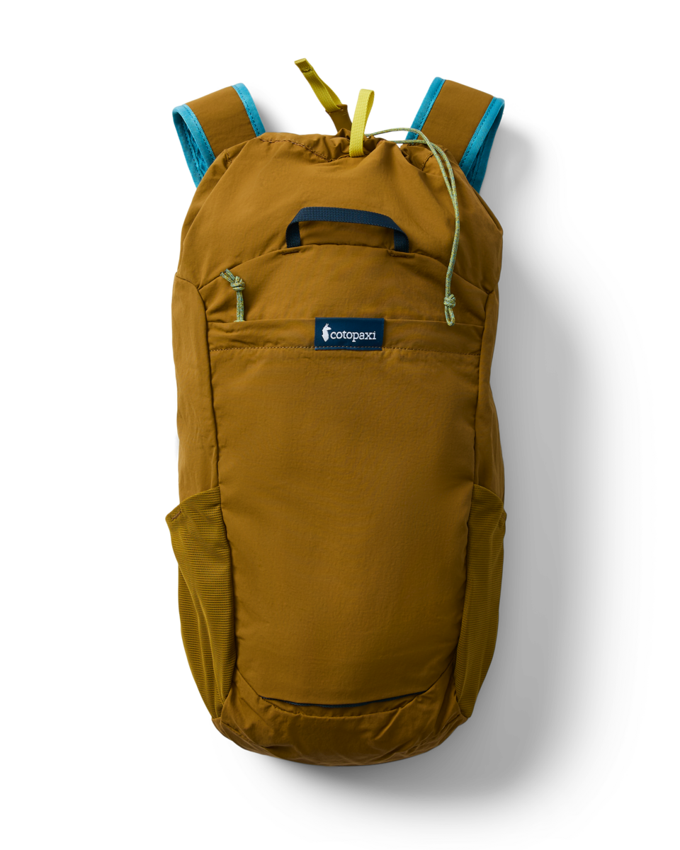 Empacable 16L Daypack - Log Cabin, lifestyle